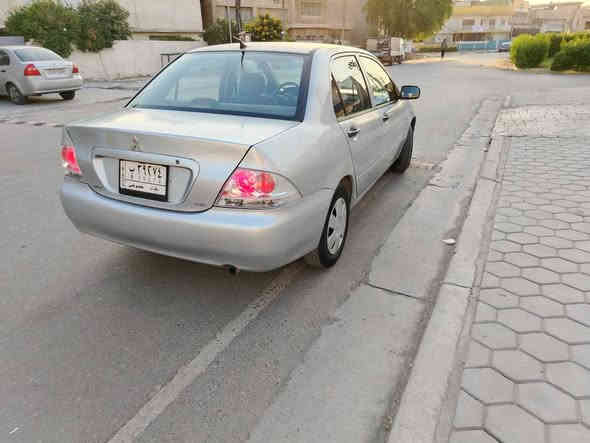 السلام عليكم لانسر موديل 2007 محرك 2000 بيها قطع صبغ ابيع احزام تدفئة تبريد مي أخضر اصلي دهن محرك جديد صدر امامي وخلفي جديد تخم تاير جديد باتري جديد جام كهربائية تحكم مري
سنترلك ريمونت مكان سياره حي الخضراء الاتصال على الرقم *********** سعر 75 وبيها مجال بغداد
