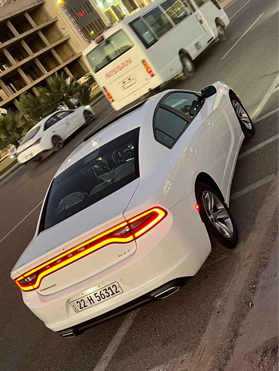 سلام عليكم 
بس ليدور جديد ومكفول 
جارجر 2018 sxt بلاص فول مواصفات معروف مواصفات لبلاص حتا نقطه عمياء كفاله عامه كلش حتا دعاميات ماشيه  57 الف اربيل بسم شركه تريد تحويل تريد وكاله حاضر سياره كفاله عاامه كلش العنوان البصره المعقل سعر 268 📞*********** البصرة, العراق
