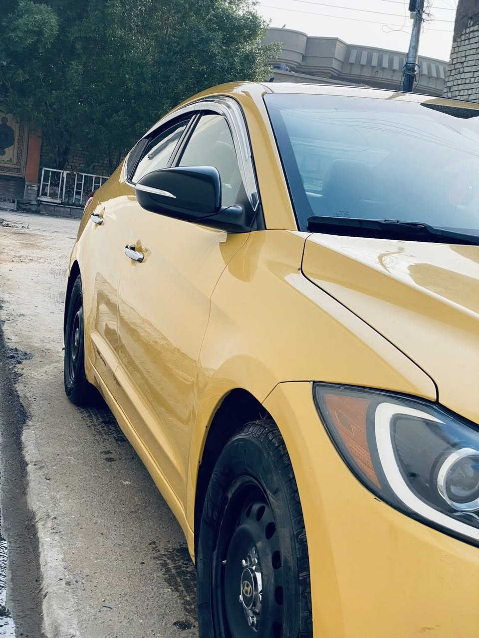 النترا 2017 فول موصفات + منظومة غاز
بسمي مكاني بغداد الحادث بامريكا فقط مرفق بالمنشور 
 صدره السياره جديد ومابيها اي نقص وخير من الله 
موصفاتها كشن كهربائي + هيترات بكل الكشنات الجلد 
شاشة كبيرة + شاشة عطلات ورادارت سرعة وبيها موصفات كلش هواي 
السعر 122 وبيها مجال قليل 
للاتصال ***********
