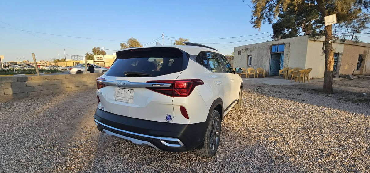 كيا سيليتوس 2023 فول مواصفات 1على1
رقم بغداد بسم صاحبها 
مكان السياره القائم العبيدي 
ماشيه 60 الف كيلو متر 
ضررها تبديل الدعاميه الاماميه نفس الون وارد امريكي محرك 2000 دوش. السعر 173 ورقه 
رقم صاحب السياره ***********
