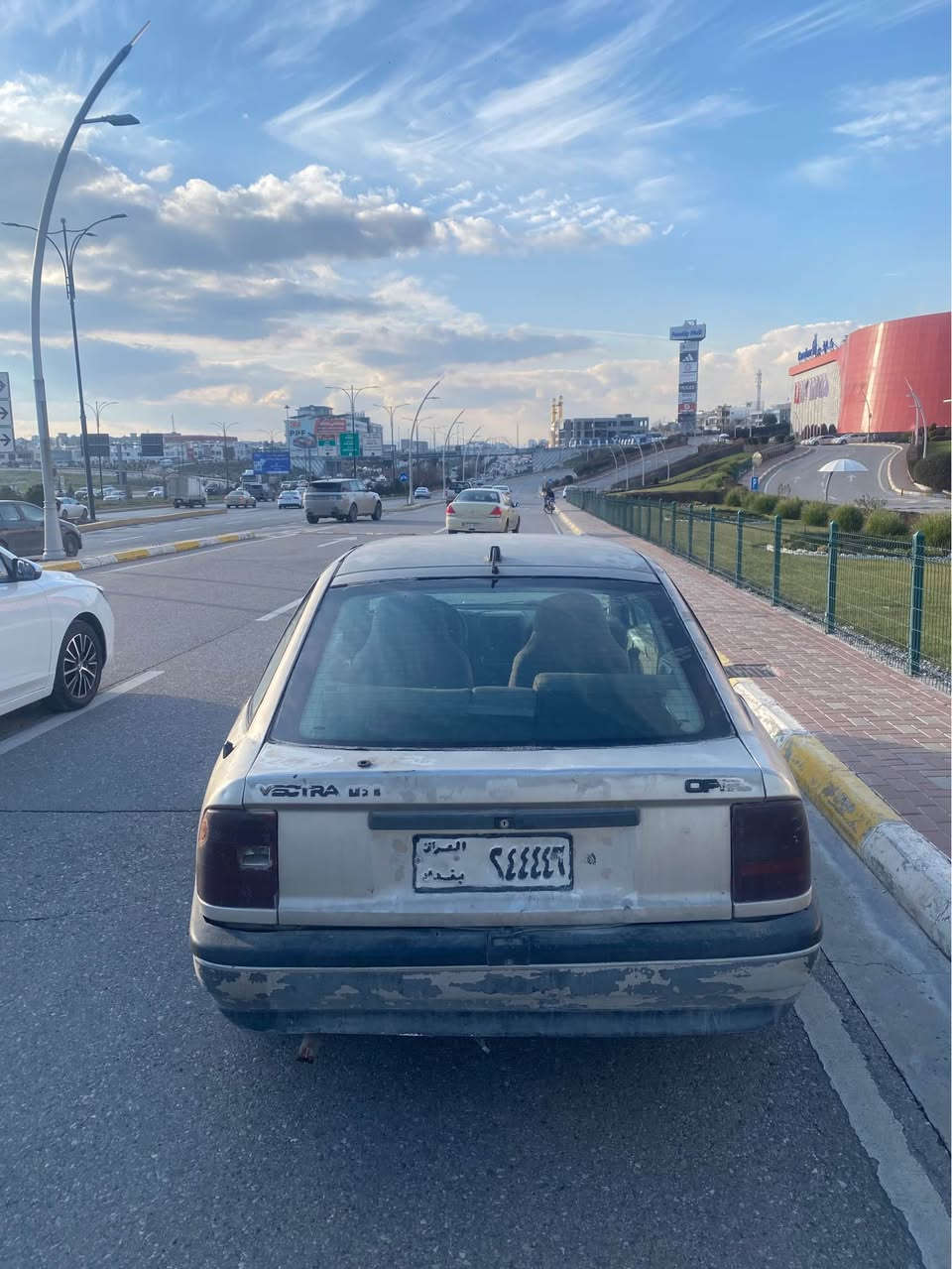 سەرەتا بەناوی خوای گەورە  ئۆپڵ ڤیکترا 1990 بۆ فرۆشتن ئاڕم پلاستیک سلێمانی بەشەرتی حاسیبە  مەکینە 16 کابرێتەر ڕەنگ بڕۆنزی ماڵی فەقیرە
شوێن سلێمانی نرخ 15 و معامەلەیەکی برایانە 0771 862 70 45 السليمانية, العراق
