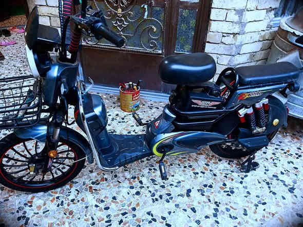 سلام عليكم دراجه شحن للبيع حجم 20 دراجه نضيفه جاهز من كلشي موديل 2024بطاريات جديد 5بطاريات 4سرع سرعته 99 كهربائيه كله شغله 2سويج2بصمات بيه نضام سرقه دبل شاره شارات جانبيه سعر 330وبيه مجال بصيط العنوان بغداد ألامين ثانيه للاستفسار علئ هاذ رقم ***********
