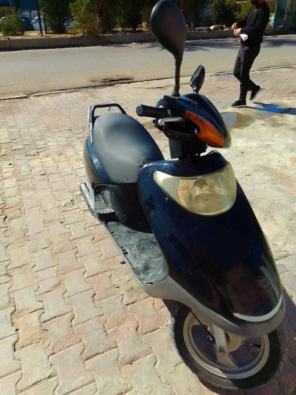 السلام عليكم ورحمة الله دراجه سبيسي جديده سلف هندر كهربائيات كلها شغاله عدا كيج البانزين كلها جديدة لوك منفيس اوراقها كامله خير من الله سعرها 600للتواصل خاص مو جود للاتصال ***********
