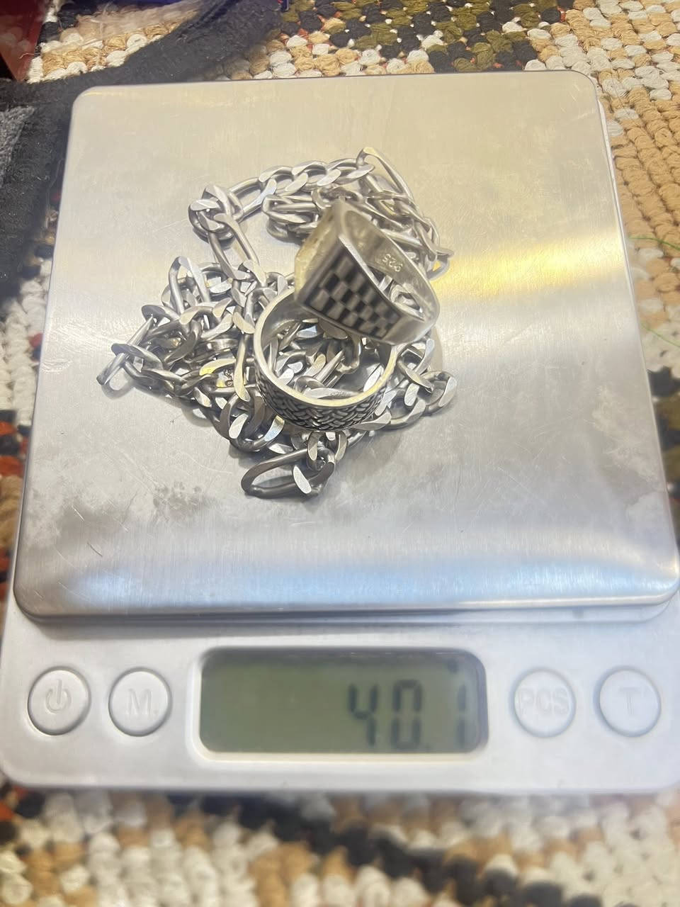 زنجيل +حلقه +قالب ناعم 40غرام فضه 925مختومات  سعر الغرام 4


**إذا كنت صاحب هذا الإعلان وتريد حذفه لأي سبب، رجاءا أرسل رسالة إلى الدعم الفني**