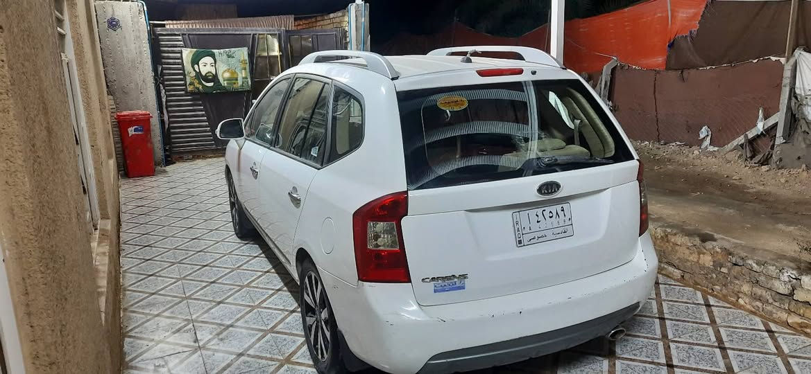 كيا كارنز موديل 2013  رقم قادسية
 محرك 2000   سنوية باسمي ٧ راكب 
 اي استفسار الاتصال على الرقم ***********
                                             ***********
