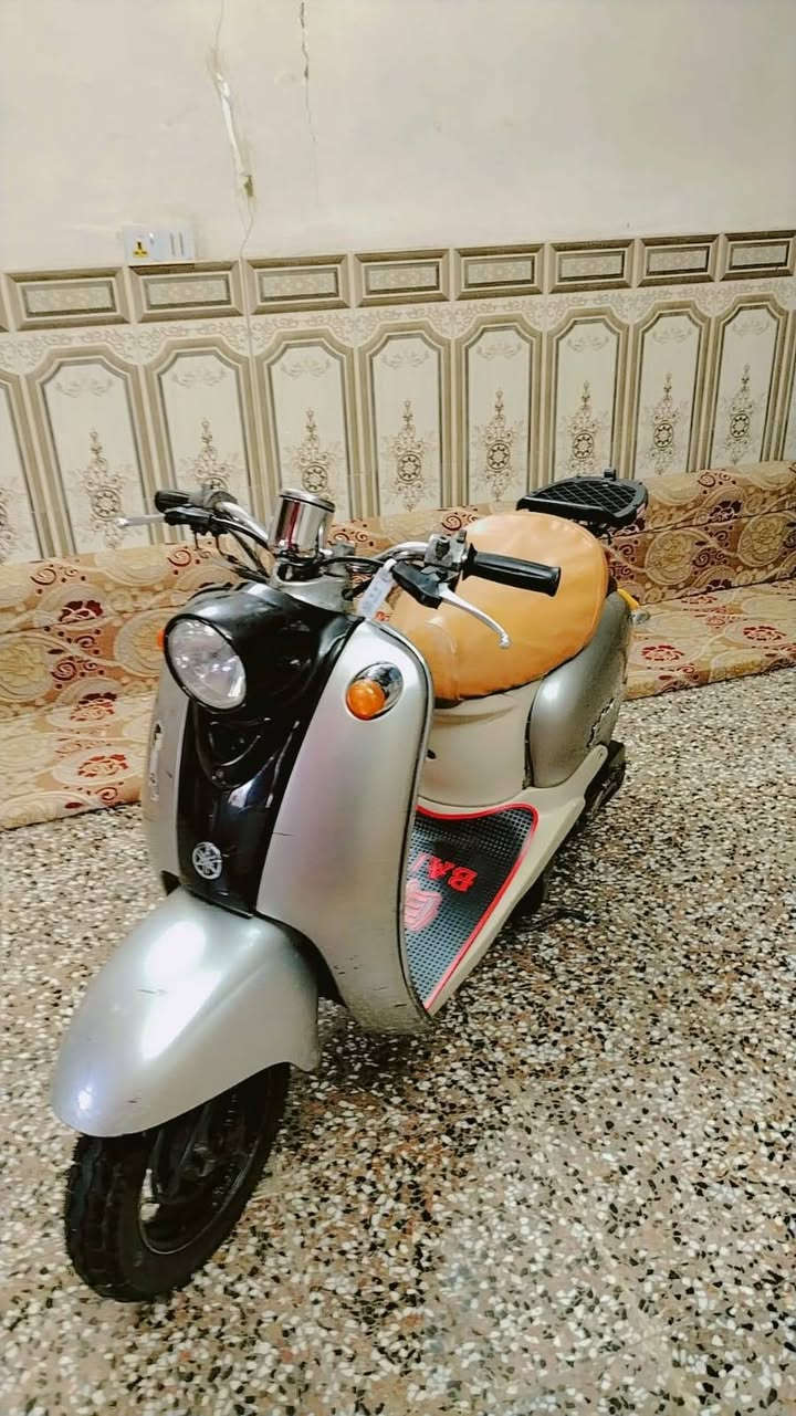 السلام عليكم   عندي دراجه  عبد الحليم  شغاله  أي نقص مابيه كله شغاله  السعر 400   مكاني كربلاء المقدسة في الحر شارع العريض  ***********اثير***********
