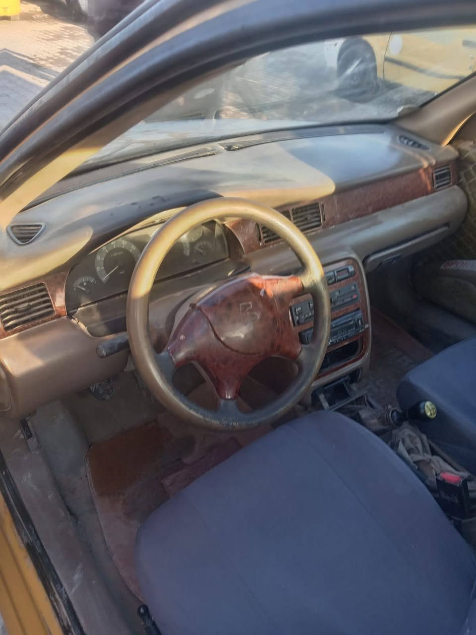 سلام عليكم سمند 11مكفوله من صبغ ومعجون والتبديل ، مكينه فقط بيها لا ستيك ولف مداور ثاني مصفره هيئه وغرامات
السعر 25قفل
مكان السياره نجف 
***********
***********
