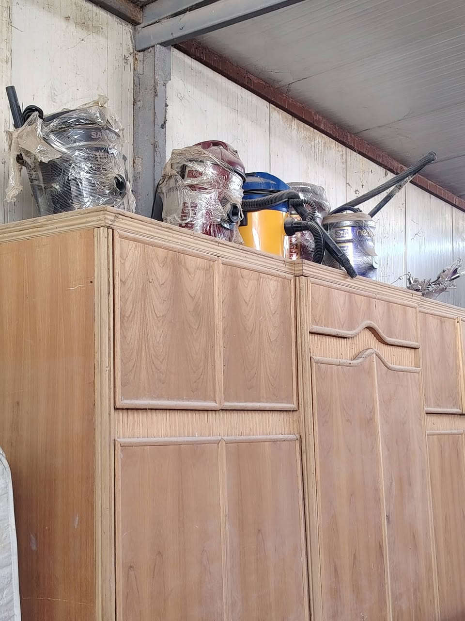 مجمع البركه للاثاث الجديد والمستخدم يرحب بلجميع فاهلا وسهلا بكم العنوان بابل المحاويل ناحيه الامام الشارع العام قرب مركز شرطه الامام للاستفسار خاص او الاتصال علئ الارقام *********** بيه واتساب 
*********** اتصال فقط
