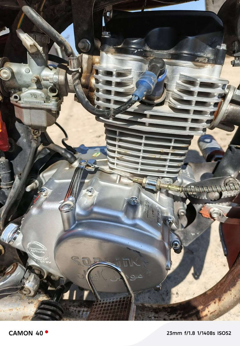 السلام عليكم دراجه للبيع النوع سولنك باب اول وزن ثقيل الدراجه بعدها على وضع الشركه مناقصها برغي واحد شغل وامشي صالنصه رياضي الموديل 2023الدراجه مال بيت السعر 500وبيها مجال للطيبين رحمه لوالديك مو شراي اعبر المنشور لا تكسر بمال العالم شراي ادخل خاص او اتصل بل رقم ***********
