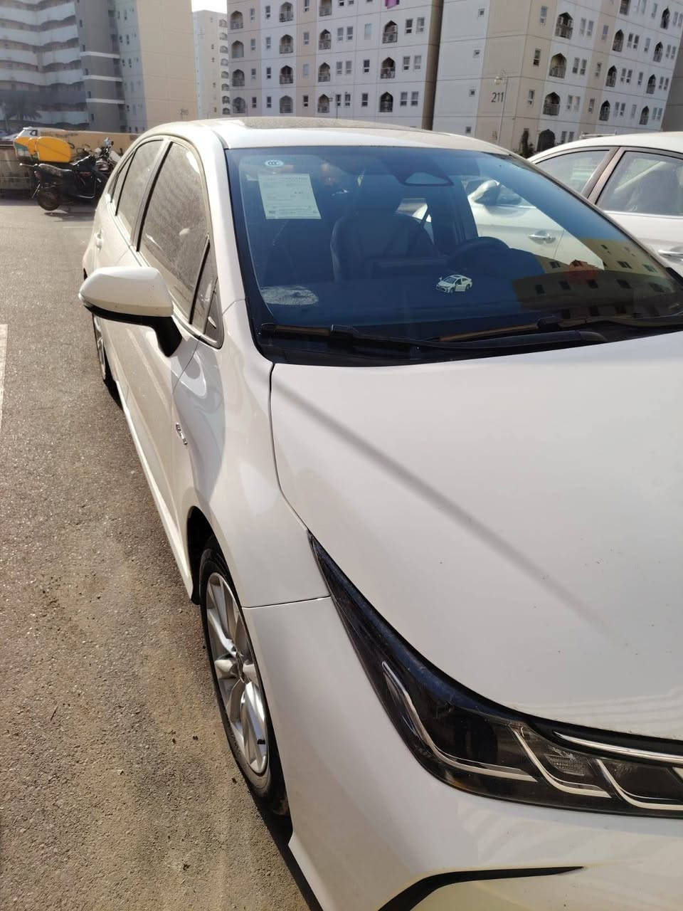 مواصفات 
بيع تويوتا كورولا هايبرد الشكل الخليجي 2025 كفالة عامة
 التفاصيل الآتية:
✅ خليجي 
✅ ماشية 7،000
✅ الموديل 2025
✅ سعة المحرك 1,8L
✅ مرتبط بناقل حركة أوتوماتيكي 
✅ عدد AIR BAG 8
✅ سلايد رووف
✅ لايت زينون + LED
✅ حجم الاطار 205/55R16 
✅ ويل كب 16
✅ مفتاح التشغيل بصمة
✅ دشبول ديجيتال 
✅ شاشة اصلية
✅ كاميرا 
✅ المقاعد جلد اصلي
✅ تتسع المقصورة ل 5 ركاب
✅ مثبت السرعة Cruise
✅ تحديد المسار
✅ المودات والأوامر الصوتية
✅ فحص أنظمة السيارة 
✅ حساسات ضغط اطارات 
✅ تبريد شاشة
✅ قطعتين تبريد
✅ هاند بريك بصمة
✅ نظام مانع الانزلاق 
✅ا ISOFIX    ايزو فكس
✅ اوتو هولد Auto Hold 
✅ اشارة في المرايا الجانبية
✅ مخرج منفذ الطاقة
✅ ا  Bluetooth 
مكانها بغداد مجمع بسماية السعر 157 بيها مجال والسيارة باسمي ماخذه زيرو 
للاستفسار الاتصال على الرقم
***********
***********
