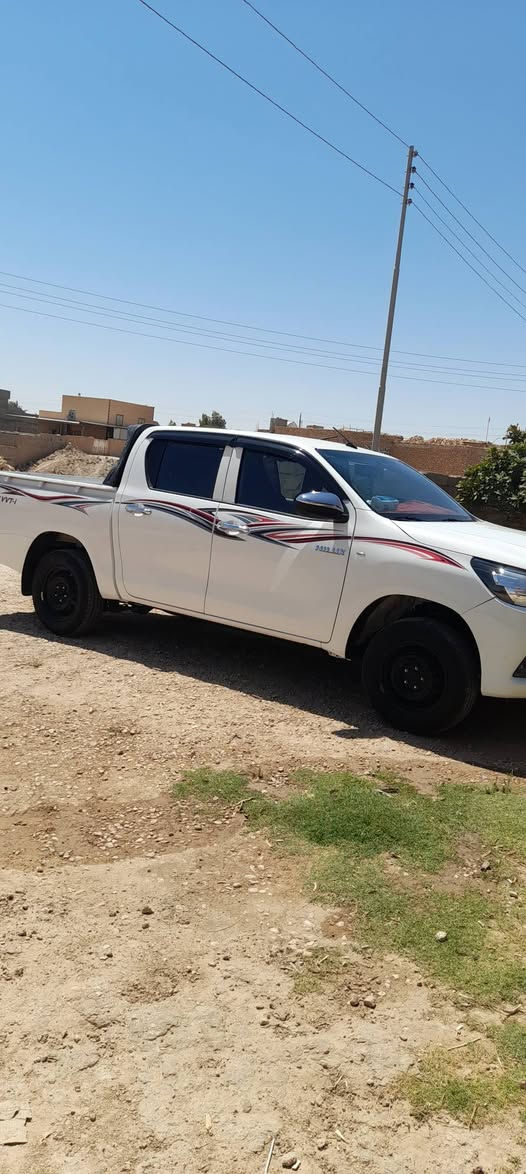 بيكم مديل 22  ادوات السعر 140ورقه وبيها مجال التواصل علا***********
