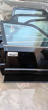 بيبان اربعه راس ثور تكم كاملات الون اسود 07718381458