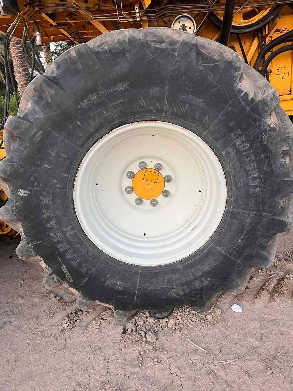 السلام عليكم زوج تاير حرفش حجم 32مراوس بحجم 30....لاستفسار وتصال علا هاذه الرقم... ***********.. ***********
