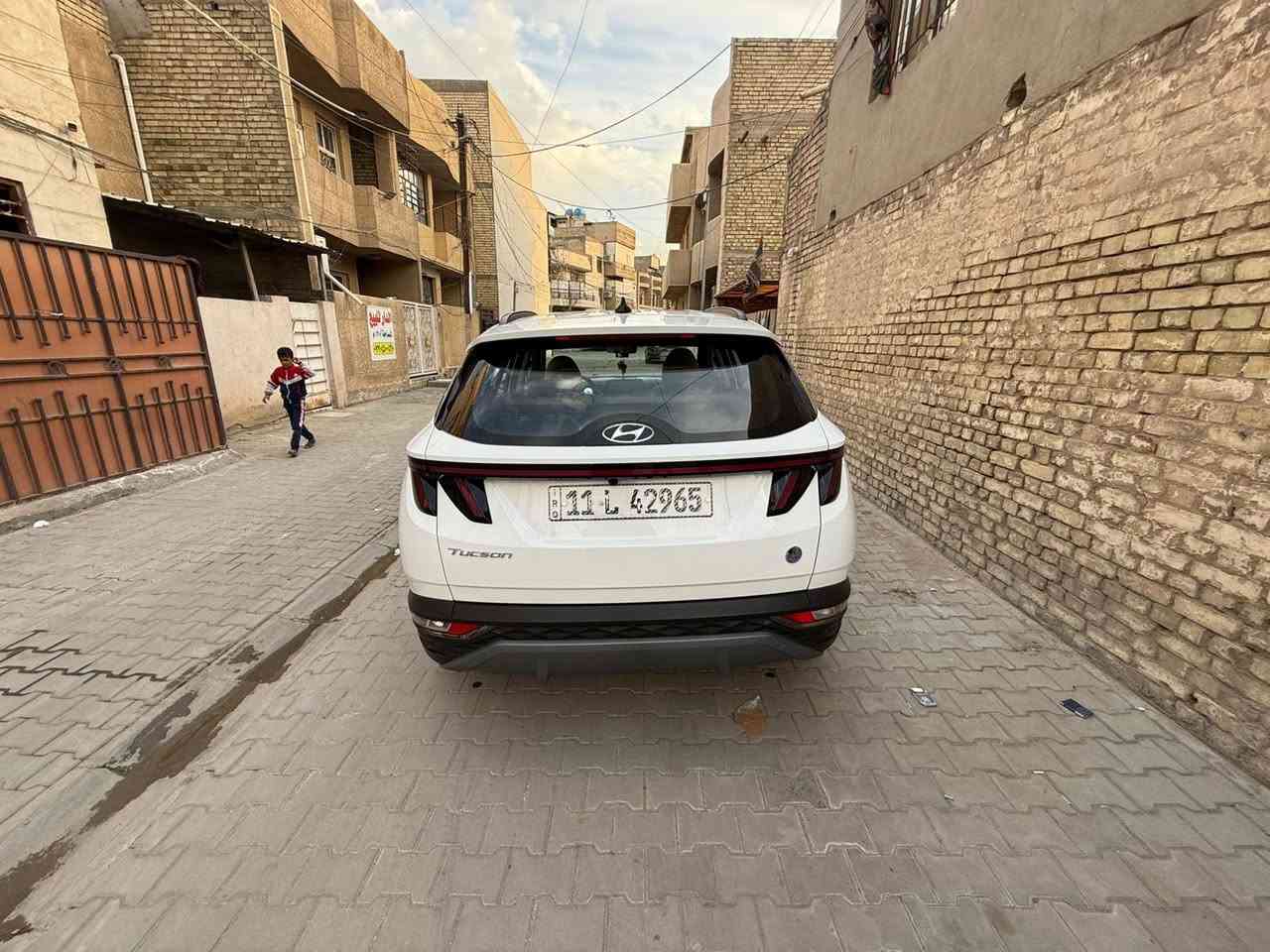 سلام عليكم توسان موديل ٢٠٢٤ ماشيه ٢٩ الف خليجي السياره رقم بغداد مواصفات بصمه  شاشه تحكمات كشن كهرباء وباقي مواصفات التوسان 
بيها جوه القبق  مال بانزين بارد صغير 
سعرها ٢٢٢ وبيها مجال مكانها بغداد ساحة ميسلون
***********
