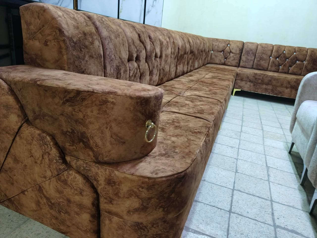 معرض زياد الأثاث المنزلي
تخفيضات بمناسبه  عيد الفطر المبارك ✨🌙🌙🌙🌙✨ 
كل عام وانتم بالف خير 
ديوان قياس 11 مقعد 5 قطع 
السعر فقط 280 الف 
العنوان تكريت شارع الزهور خلف افران الكرخ وقاسم مول معرض زياد الأثاث المنزلي 🫴 
***********
