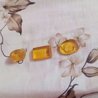 حجر الكهرب • فص محبس
