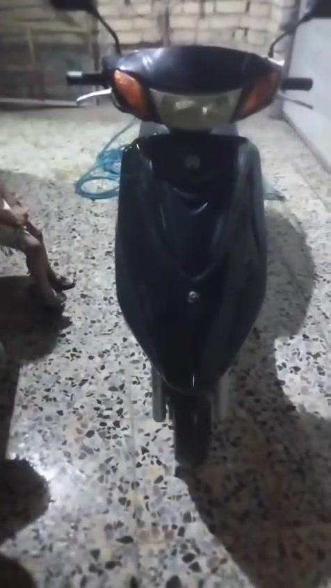 سلام عليكم بريز للبيع كامله مابيه نقص شلعه معدل نوزل رايده ب ٤٥٠ وبيه مجال مكاني بياع شرطه خامسه ***********
