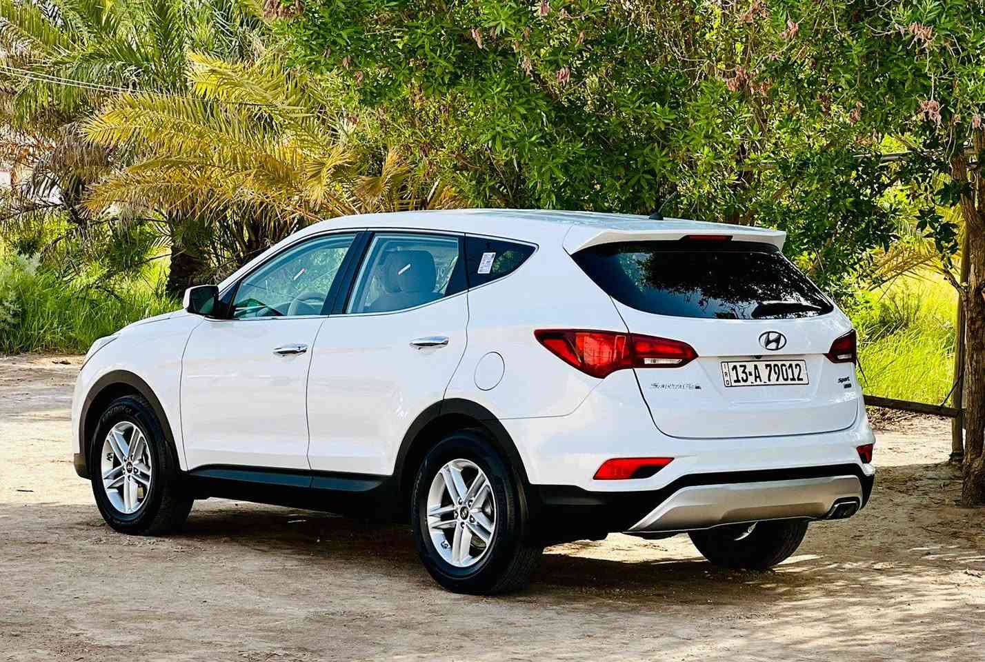 بسم الله الرحمن الرحيم
سنتافيا 2018 للبيع مشروع وطني دولي باسمي تحويل مباشر 
مواصفاتها 
مكينه كير حداديه تبريد كله جديد استخدام شخصي ماشيه 64 
محرك 2400
داخل لونين تبريد قطعتين كاميرا تحكم 3 انظمه قياده ارضيه جلد اضافه الى مواصفات أخرى
حادث خفيف تبديل جاملغ وصبغ طرف البنيد 
السعر 164
للاستفسار 
***********
