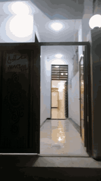 دار للبيع مساحه ٩٠ متر زراعي سند ٢٥ قرار محكمه مشمول بتطويب مرقم من قبل البلديه قرار 320
مقابيل ملحق قريه الغدير عمود ٣١٤ خدمات كهربائي وماي شارع تبليط للباب انترنيت ضوئي مولده قريبه تبعد ١٥٠ متر منطقه كلش حلوه وهادئه للاستفسار ***********
سعر البيت ٣٤ وبي مجال بناء حديث غرفه وستقبال وصاله ومطبخ حار وبارد وحمامات داخليه وخارجيه
البيت جاهز للسكن ماعايز شي     يرهم مراوس بعرصه بنداء
