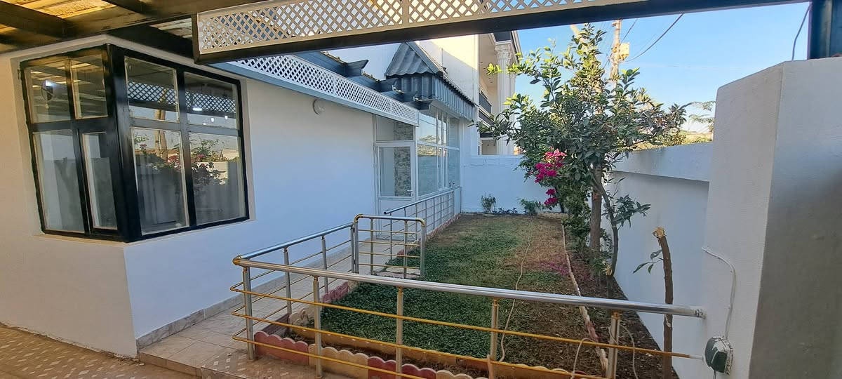 خانوفڕۆشتن بیت اللبیع فی اربیل ئایندە2/واحدطابق مقابل حدیقە  مساحە216مترعرف نوم2/صحیات صاله مطبخ آستقبال حدیقه گراج 7دفاترو35ورقە بی مجال باقی اقسط 25ملیون 600هه زار ***********واتساپ *********** أربيل, العراق
