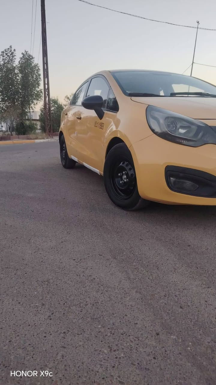 سلام عليكم البيع كيا ريو ٢٠١٥ خليجي بدون حدث ولا تبديل محرك ١٦٠٠ كير صدار تبريد جديد مكان بغداد دورة ابو دشيرسعر ٧٥ راقم ***********
