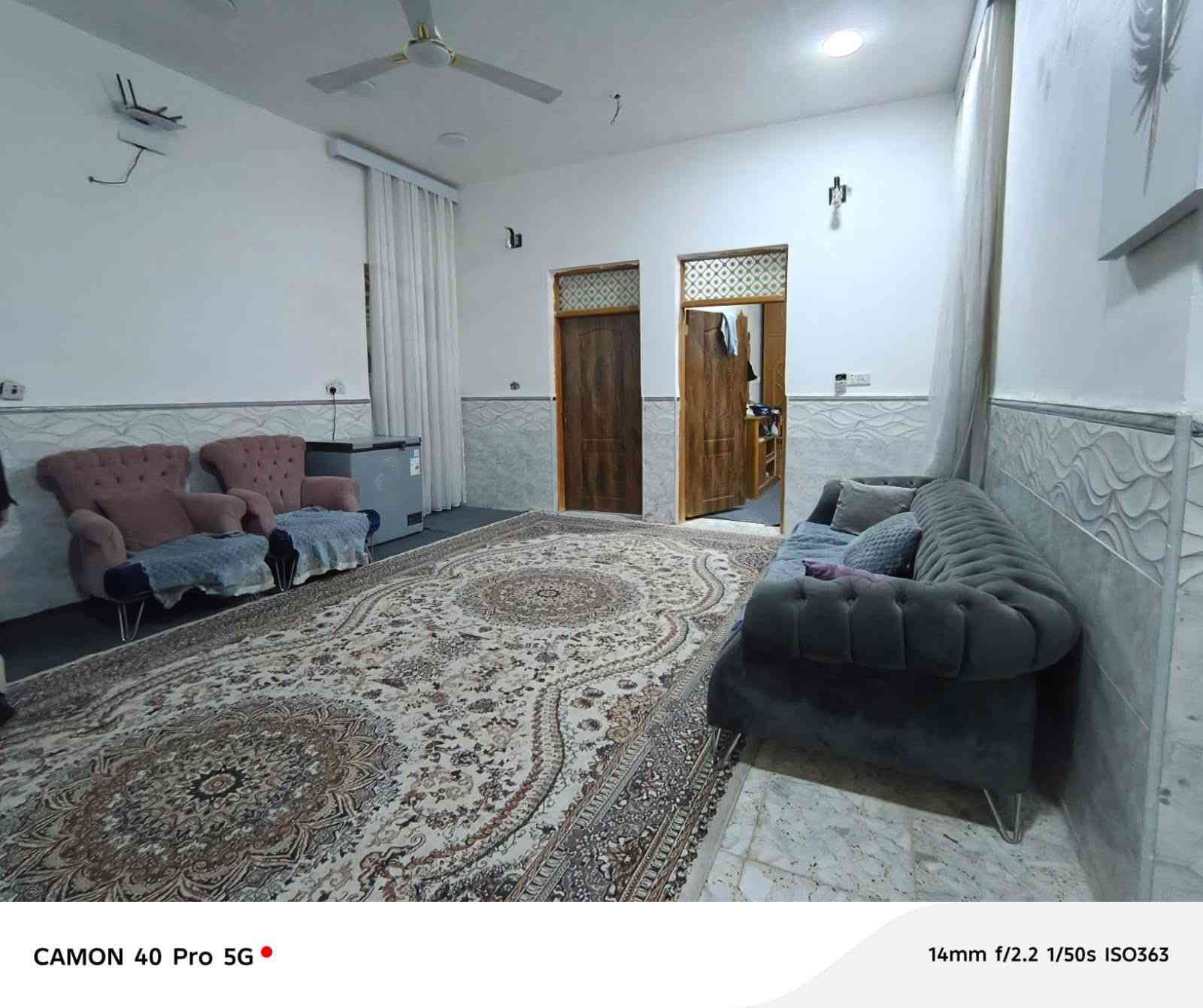 السلام عليكم
بيت للبيع 200م طابقين  كونكريت مسلح فولل بناء جديد 

🔴يحتوي الطابق الأول عل غرفتين نوم وصاله ومطبخ وصحيات واستقبال  وطارمه كبيره 

🔴يحتوي الطابق الثاني على 4 غرف نوم + سويتات وصاله وصحيات   بناء درجة اولئ كونكريت مسلح طابوك 

  .......  يوجد صور 👇 .......... 

السعر ٢٢٥ قابل للتفاوض

📍حي النداء شارع جامعة الكفيل قرب صيدلية عمار رشاد قرب شارع المدرسه الورديه خلف التجاري

 

***********
