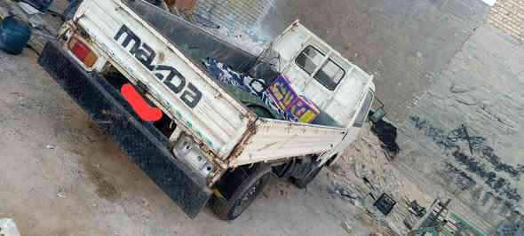 السلام عليكم كيا مازدا حمل موديل 96 رقم الماني كربلاء سياره حره مداوه ثاني يوم للبيع مكانها نجف سياره  مكينه  كايمه بس شغاله بدي طويل تك قماره  ماكينه 2700 بنجو  سعرها 28 مكانها نجف شراي يتصل ***********
