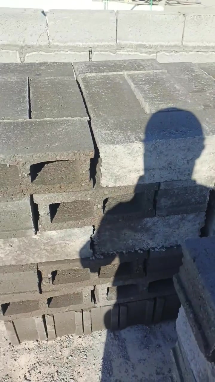 يتوفر لدينا بلوك درجة اولئ شرط الكلوب ورمل أحمر ويوجد جميع لقياسات قياس 20، قياس 15، قياس 12، ويوجد توصيل كرين ولسعار تنافسيه للستفسار اتصل ***********
