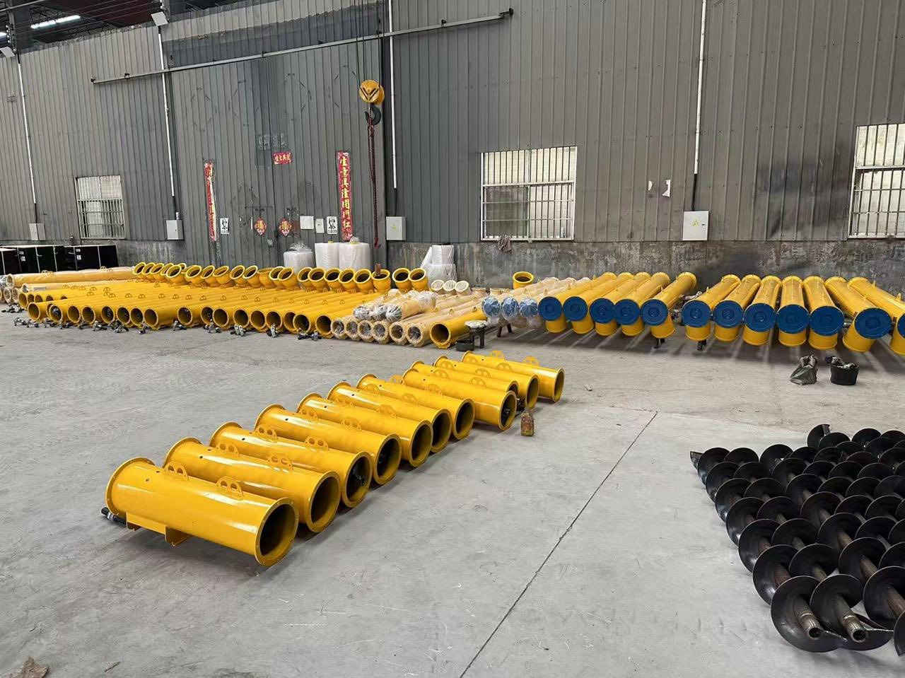 يوجد لدينا جميع قطع غيار خباطات مركزيه 
معامل سفلت // براين سمنت / مضخات 
جميع قطع غيار مكسرات // بمات 
مضخات ماء / مضخات زفت/ مواد مضافه 
***********
***********
***********
ابو علي 
يوجد لدينا توصيل جميع المحافظات 🚚🚚
