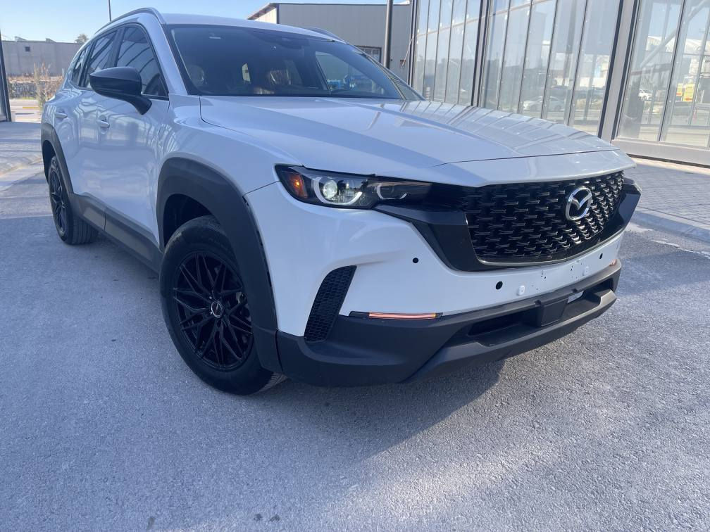 Mazda cx 50 2024 ***********
ڕەنگ سپی مواسەفات . بەسمە . سندوق جەگ . دەبڵ اکسل . ڕادر و خەتی جادە . شاشە و کامێرا . بۆنید و چاملخ بۆیاخە 3مانگ کاتی ماوە نرخی 172 سعری خوار هەموو بازاڕ السليمانية, العراق

