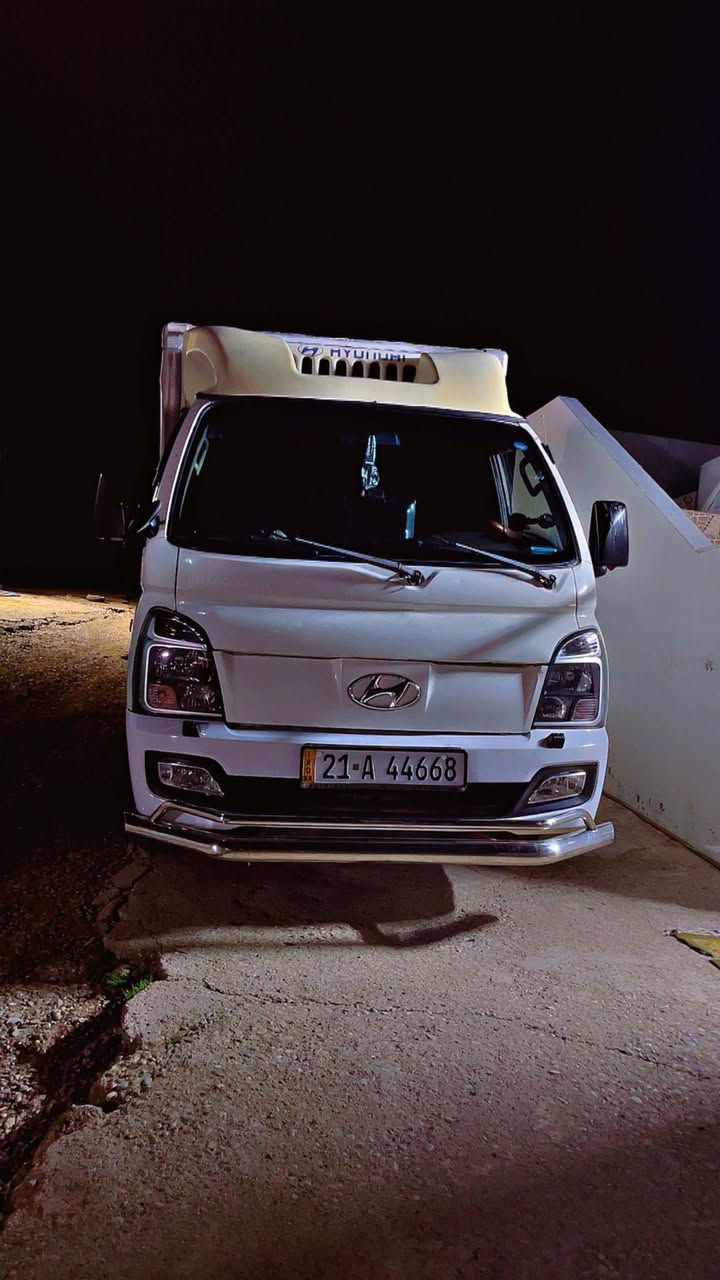 هوندا  بيلاد به راد
موديل ٢٠٠٨
سه نه وي و ره قه م تا زه يه 
ره قه م سليماني
بي ئه وه ي ٢٥٠ مه سره في هه بي
 نمونه له جوانيا 
 بي ليدرا وي و ده عم 
 بو سيعر 
***********له سليماني
