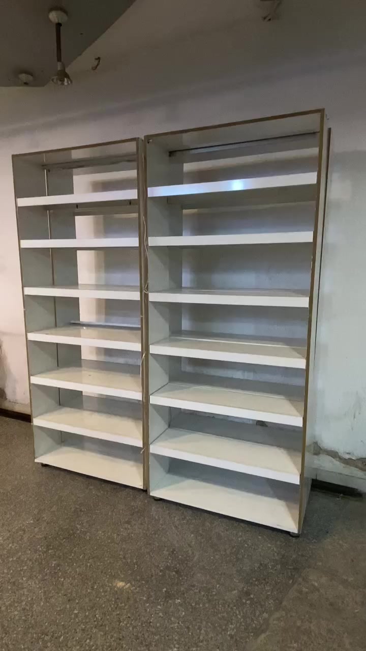 سلام عليكم عندي هذني رفوف للبيع 4 قطّع
طول 220 عرض متر  توضيح اسمع فديو 
توصيل ماكو انت تجي مكاني كرادة داخل  ( اسمع سعرك )


**إذا كنت صاحب هذا الإعلان وتريد حذفه لأي سبب، رجاءا أرسل رسالة إلى الدعم الفني**