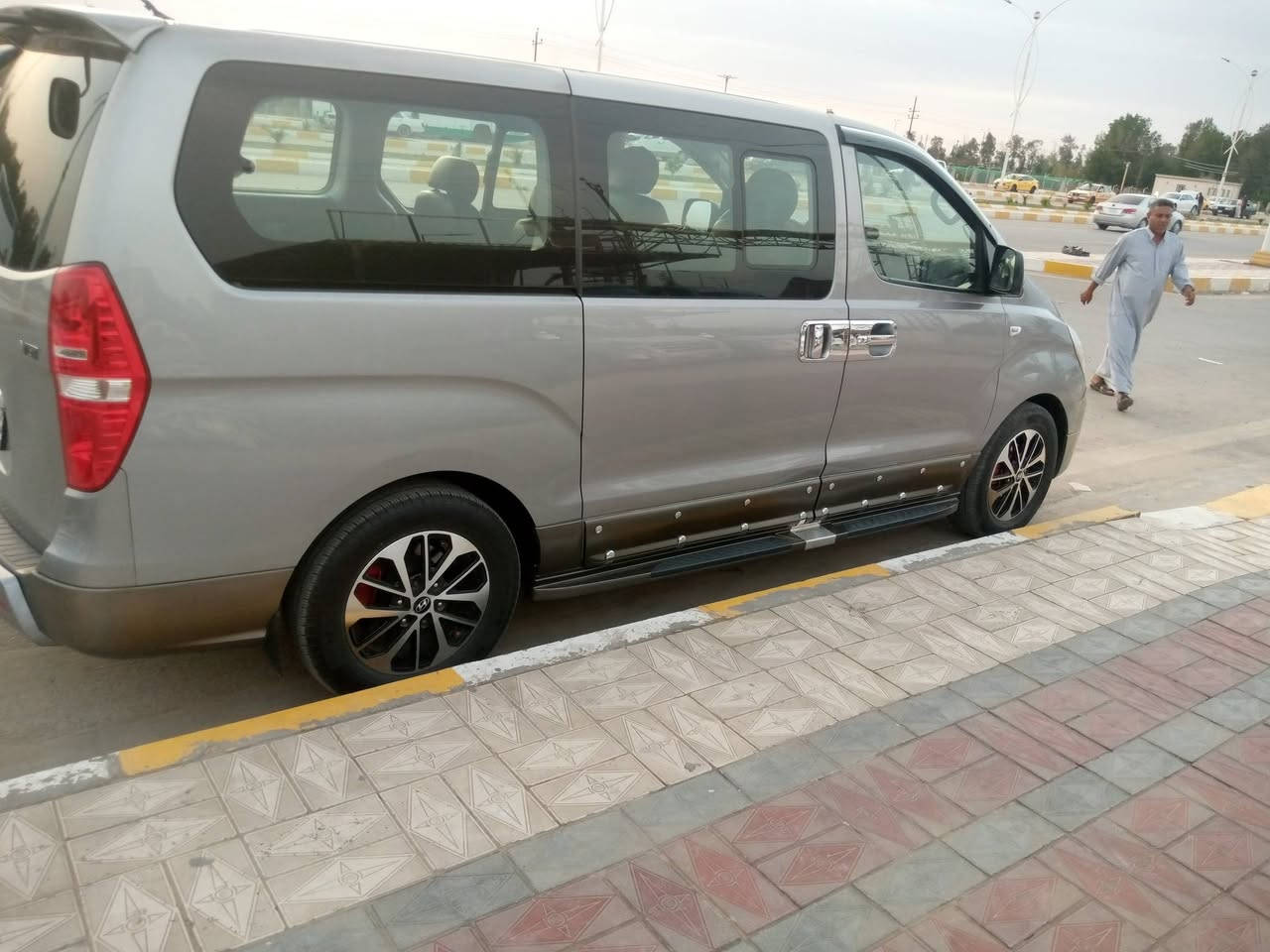 خصوصي.  للبيع 18دبلو  باسمي بغداد.  السعر 275 متواجد.  فيس وات ساب   تلفوني  ***********.  شرط اخت الزيرو. كفاله عامه
