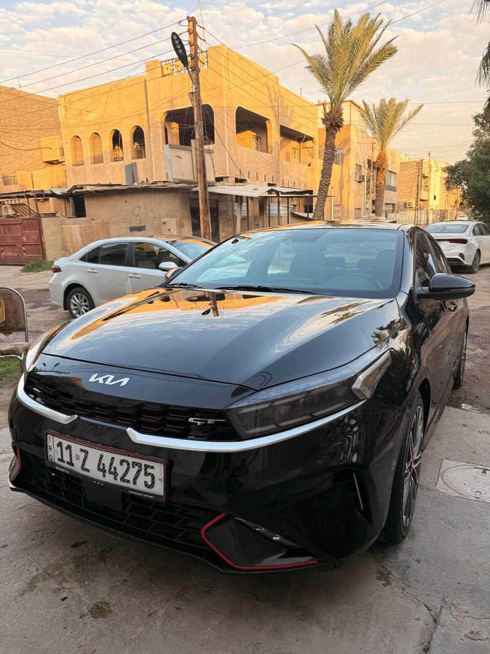 سلام عليكم 
كيا فورتي GT 2024 فول مواصفات
ماشيه32  الف كيلو 
كير DCT سبع نمر رياضي
رقم بغداد باسمي تحويل ثاني يوم
الموصفات
فتحه سقف
بصمه تشغيل عن بعد
جنطه كهرباء
نقطه عمياء بلمري
شاحن وايرلس
شفتات ستيرن
رادار تحديد مسار 
اوتو هولد 
ايقاف ذاتي 
مثبت سرعة
شاشه كبيره 9 انج
كشنات جلد حضن
سستم صوت هارلم
دبل اكزوز رياضي 
تدفئه وتبريد بل كشنات
بدون ايرباك ولا تبديل ولا صبغ فقط بارد بل جاملغ الايسر الامامي 
مكان السياره حي الخضراء 
***********
السعر 173
