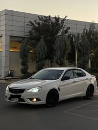 بايس 520t • ٢٠١٥ • ١٤٠٠٠٠كم