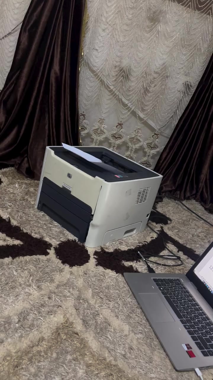 السلام عليكم 
طابعة HP Laser jet 1320
مستعمله وبحاله جيدة البيع لأعلا سعر 
        لأي استفسار 0912651108


**إذا كنت صاحب هذا الإعلان وتريد حذفه لأي سبب، رجاءا أرسل رسالة إلى الدعم الفني**