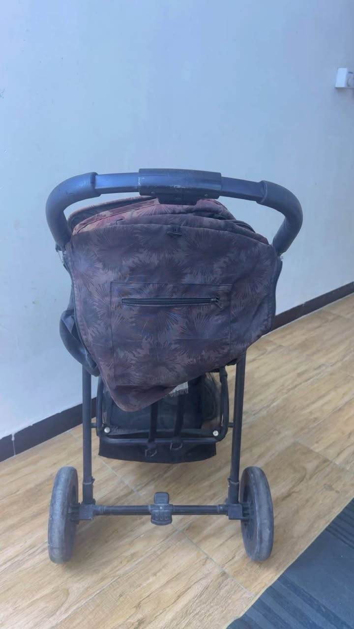 عربانة اطفال ماركة اصلية من عمر سنه الى ٥ سنوات قوية مكان بغداد الطالبية 
السعر قفل ٣٥ الف بغداد, العراق


**إذا كنت صاحب هذا الإعلان وتريد حذفه لأي سبب، رجاءا أرسل رسالة إلى الدعم الفني**