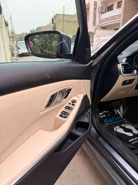 سلام عليكم 
حبايب ٣٣٠.  موديل ٢٠٢٠
سيارة موصفاته معروفه 
ماشيه ١١٤٠٠٠
السعر ٢٢٥
ضربته موضحه مدامكم سيارة حلوه وجاهزه 
والسونار كدامكم
العنوان بغداد الكرادة شارع  الصناعة
للاستفسار 
***********
***********
