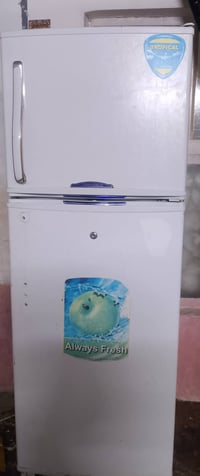 ثلاجة لبنانية • تجميد • بيع مستعجل