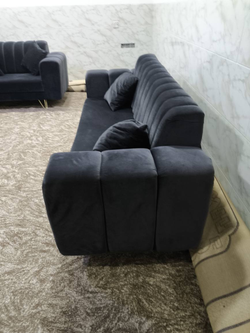 تاقم قه نه فه ی 10نه فه ری به شه رت ده ستکرد بو فروشتن سلیمانی ڕاپه رین *********** السليمانية, العراق
