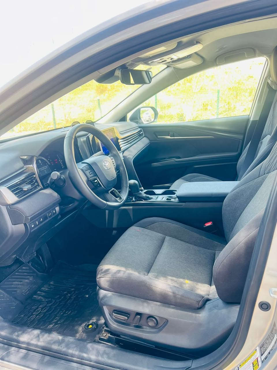 كامري رقم بغداد موديل 2025 لون سلفر فئة le العلامه السوداء يعني اربعه رادار مقعد كهرباء بصمه قطعتين تبريد شحن وايرلس حادث ربع بنيد بدون تبديل 
السعر 220
الاتصال. ***********
