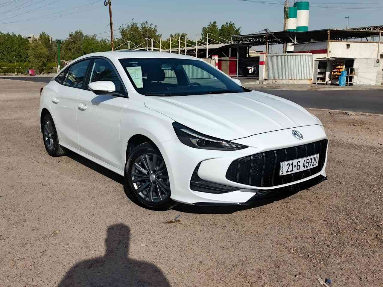 للبيع او مراوس سيارة MG_5Gtمديل 2025 لون ابيض رقم سليمانية الجديد بااسمي السيارة بريحه الشركة جديده جدا سيارة 2025مكفوله من كلشي ماشية
39 الف كيلو
 مواصفات السيارةً فول
نشغيل بصمة فتح ابواب وصندوك
مقاعد. جلد
شاشه بلادية اصلية تحكم بالسيارة كامل
داش كام بلادي
اربع كامرات 360 درجة
شاشه عداد دجيتال
حساسات خلفية اصلية
فتحة سقف
اشاير بالمري
المري شفط
تحكم ستيرن
كروز سرعة
تبريد قطعتين خلفي وامامي
هاند بريك دكمة
لايت اوتو زينون
اوتو هولد
ويل كب بلاك 16
السعر 115 ورقة
مكان السيارة بغداد !!!!
تريد تحويل او وكاله مضمون
الرقم
***********
