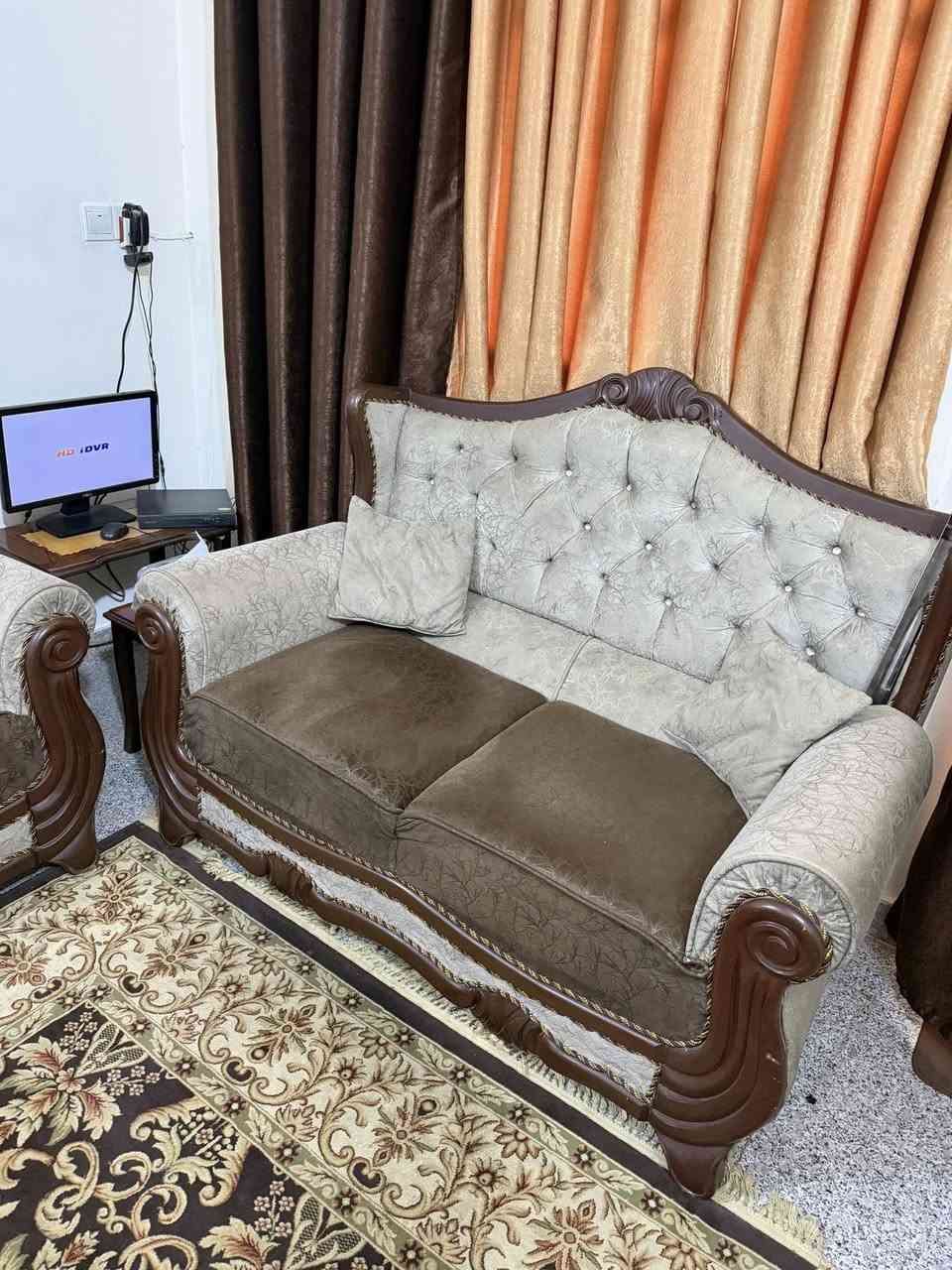 تختم للبيع نضيف  استخدام قليل العنوان الاعظميه هاتف ***********
