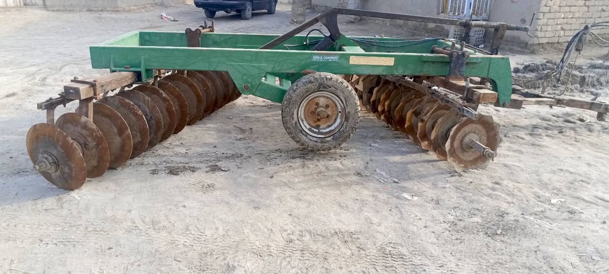 سلام عليكم البيع دسك  حجم  24و  مرشه وناثوره المكان الديوانيه قظاء المهناويه  مكلف  بل نشر استفسار  تصل عل رقم  ‏‪***********‬‏
