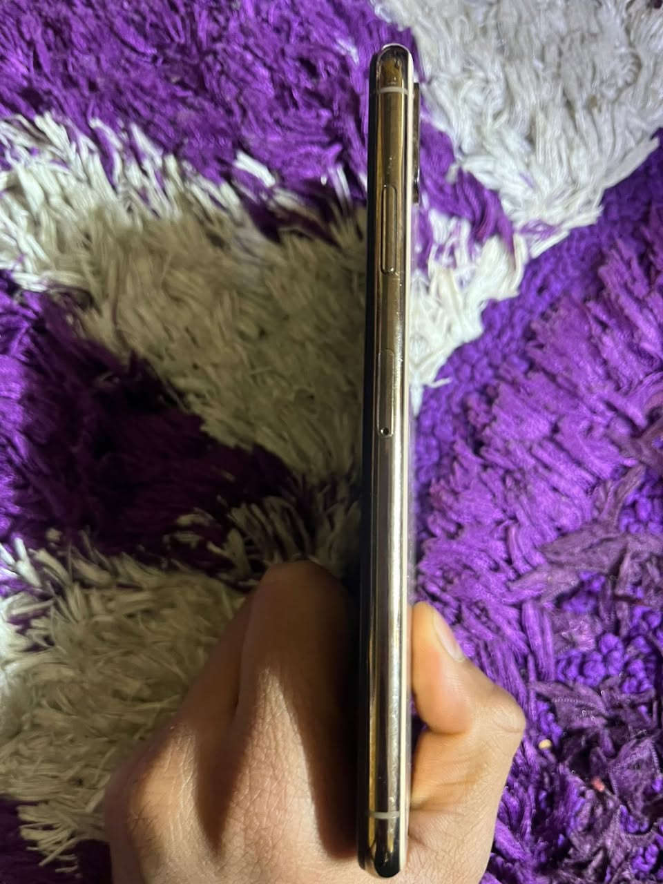 يا الله ايفون XS MAX مبدل بي فقط كلاس شاشة وانما الجهاز كله نضيف مثل مجاي تشوف ذاكرته 256 بطارية 67 بلادية سعره 175ألف وبي مجال للطيبين الشراي يتصل على هذا الرقم بل الواتساب ***********
