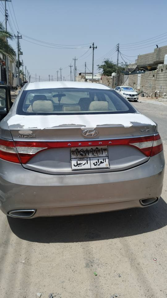 السلام عليكم 
ازيرا 2011 اربيل لون رصاصي سنويه تنتهي 2026 / محرك 3000/ 6 سلندر / ثلاث قطع صبغ / جراد بالقماره والصندوق / تبريد عاطل 
مكاني الزبير / السعر 80 ورقه / اتصال ***********
*********** البصرة, العراق
