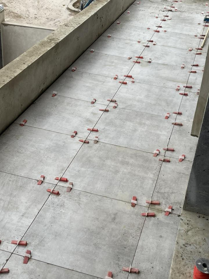 سلام عليكم شغل جدران وارضيات
وكوبلنات شغل فوول الاسعار مذكورة متفرغ الاحد

60*60.      4500

30*60.       4500

80*80 و30*90.   5000

120*60.      8000

***********

***********
