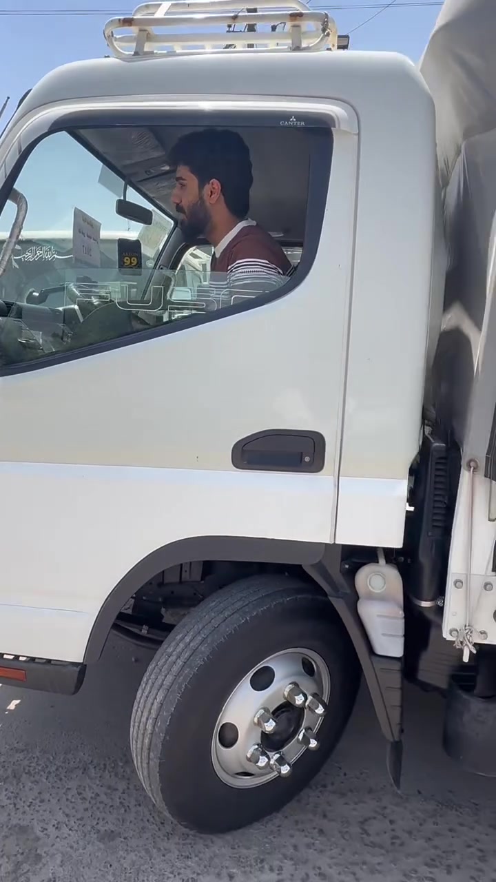 معرض حجى عبيد

انباعت ٢٠١٧ 
سياره رقم واحد عراق و شيمال 
شايف الف خير اهل كركوك استاهل 
بى خير انشالله 

حجى عبيد  ***********
محمد واساب  ***********
