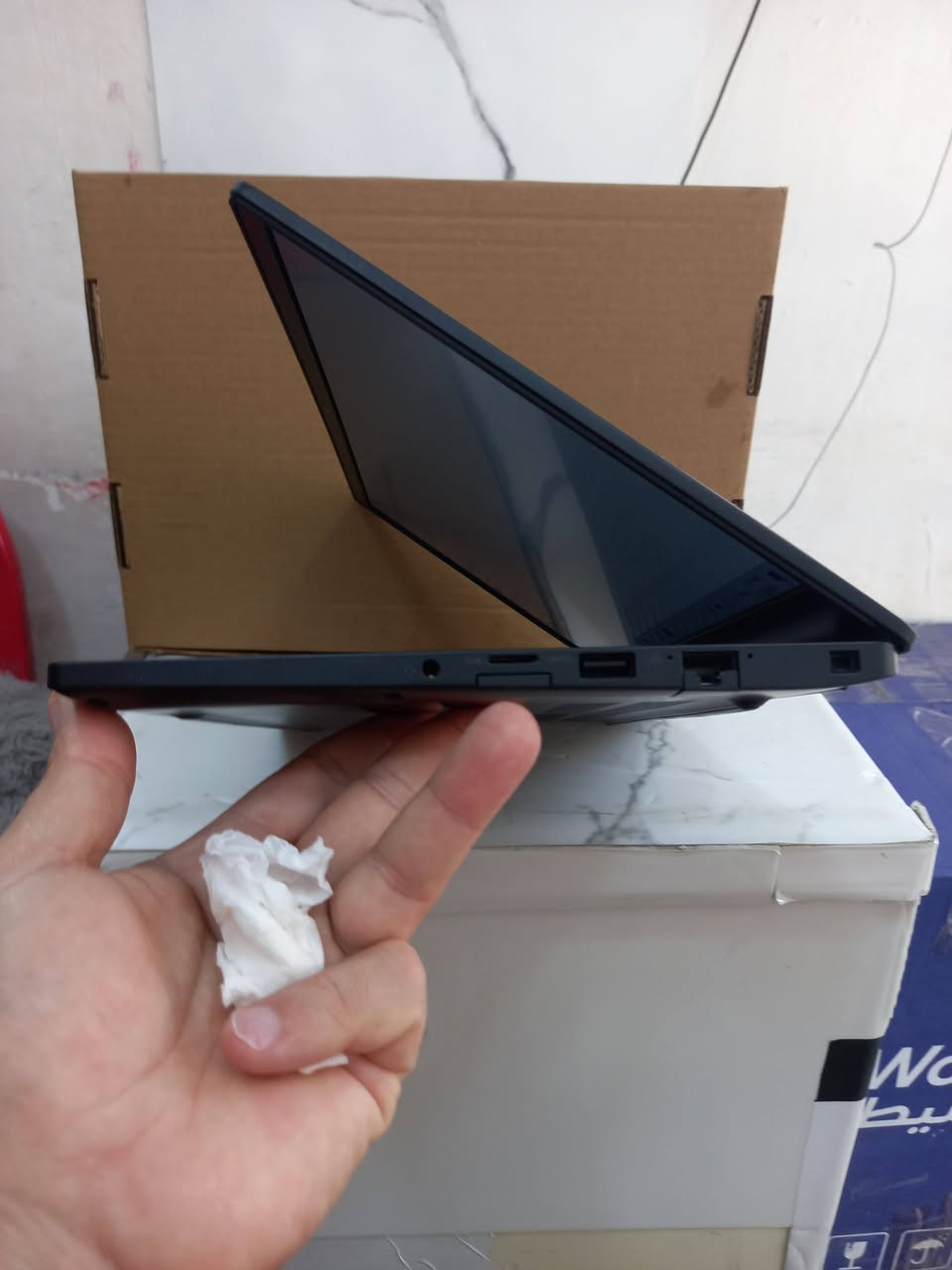 الشاشة لمس 
لابتوب دل dell 
الجيل السابع . 
المعالج كور اي 5 الجيل 7
الهارد    256 ssd 
الرام 8.  ddr4 
كارت الشاشة  4  شير 
حجم الشاشة  13.3 لمس 
الشاحنة اصلية 
يحتوي على منفذ تايب سي للشحن او نقل البيانات
نظام التشغيل ويندوز 10 عربي انكليزي 
الملحقات شاحنة وجنطة 
السعر  225
***********
***********
يوجد توصيل

متوفر 
تتوفر مجموعة لابتوبات بأسعار مناسبة ومواصفات
