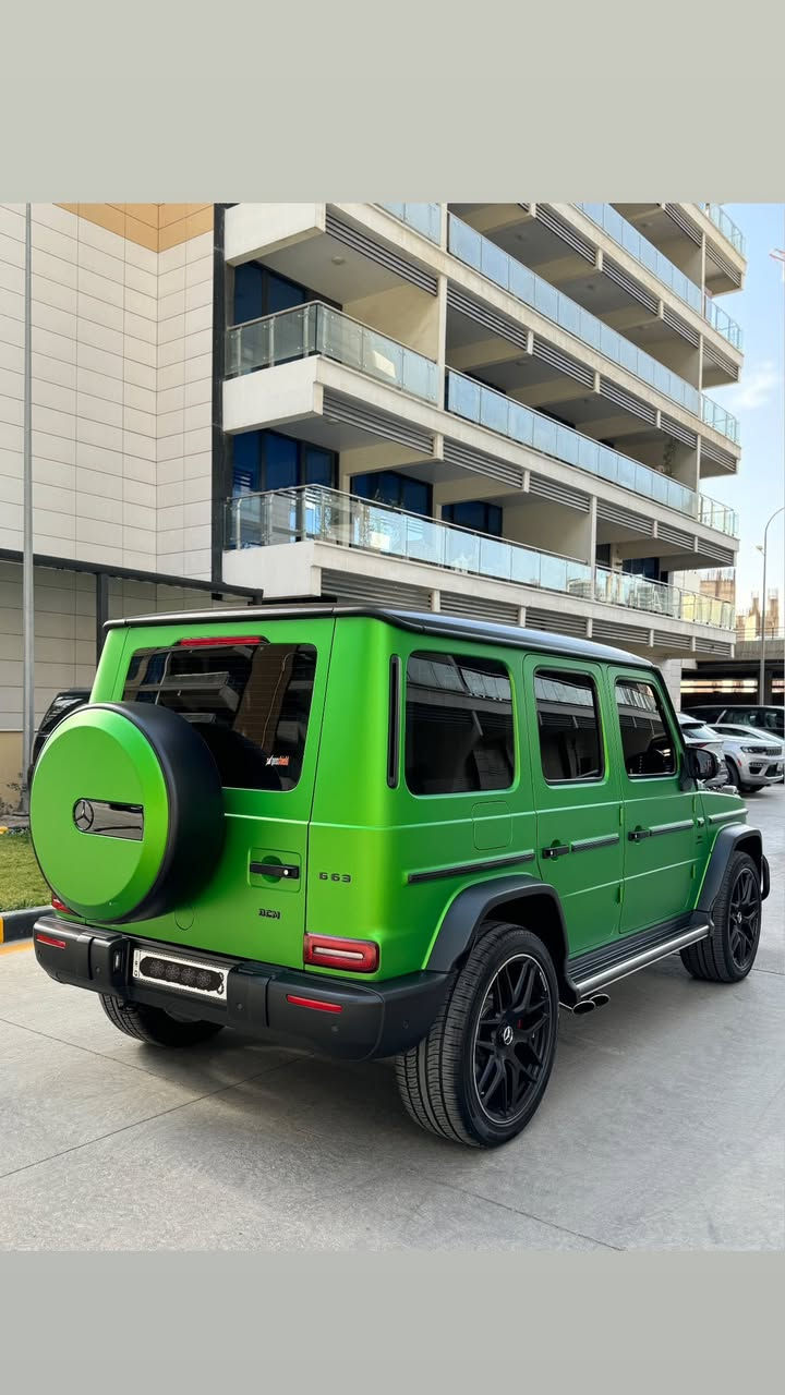 ‏Mercedes-Benz G-Class BCM 2022 
المميز للبيع وكاله bcm خليجي زيرو زيرو 
ماشيه الفين فقط لونها اصلي ومغلفه مات 
رقم بغداد ومكانها بغداد .... 💚💚 

المواصفات غنيه عن التعريف 63 اصل 
بصمه شاشات سلايد تدفئه تبريد كراسي جلد
كراسي كهرباء تحكمات سستم سماعات ردار 
حساسات كامرات الى اخررر معروف المواصفات 
----------------------------------------
الشراي يتصل وممكن ترهم مراوس حسب القناعه 
كفاله عااااامه حته من الشخط ومكانها بغداد 
الرقم : ***********
